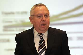 Fernando Turner Fernando Turner